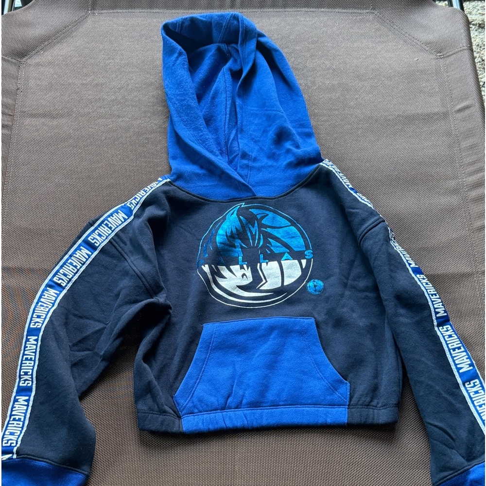 Girls Mavericks hoodie size small 7-8 new with tags